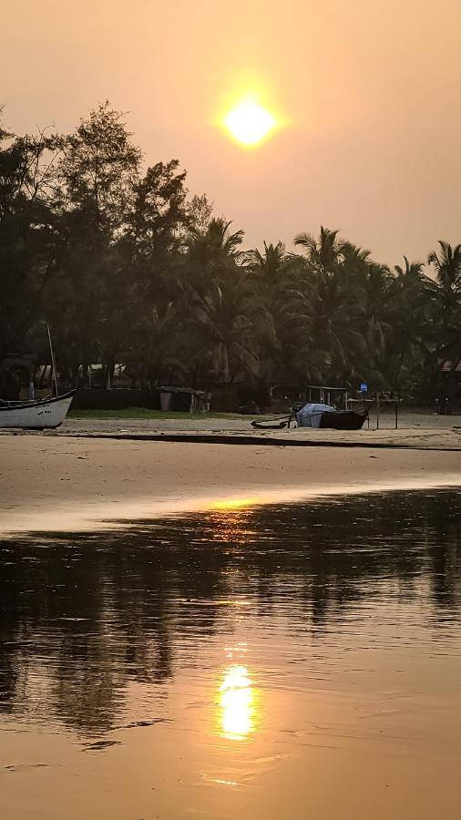 Cocos Beach Resort Палолем Экстерьер фото